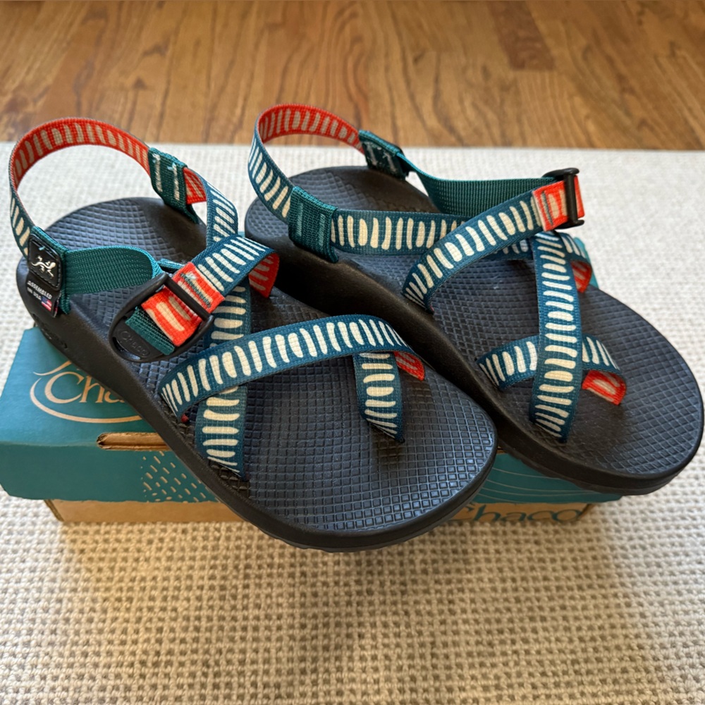 Brand New Chaco Z2 Customizable sandal 8W